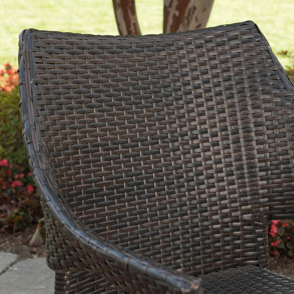 Acacia Wood Dining Set with Wicker Stacking Chairs O8976