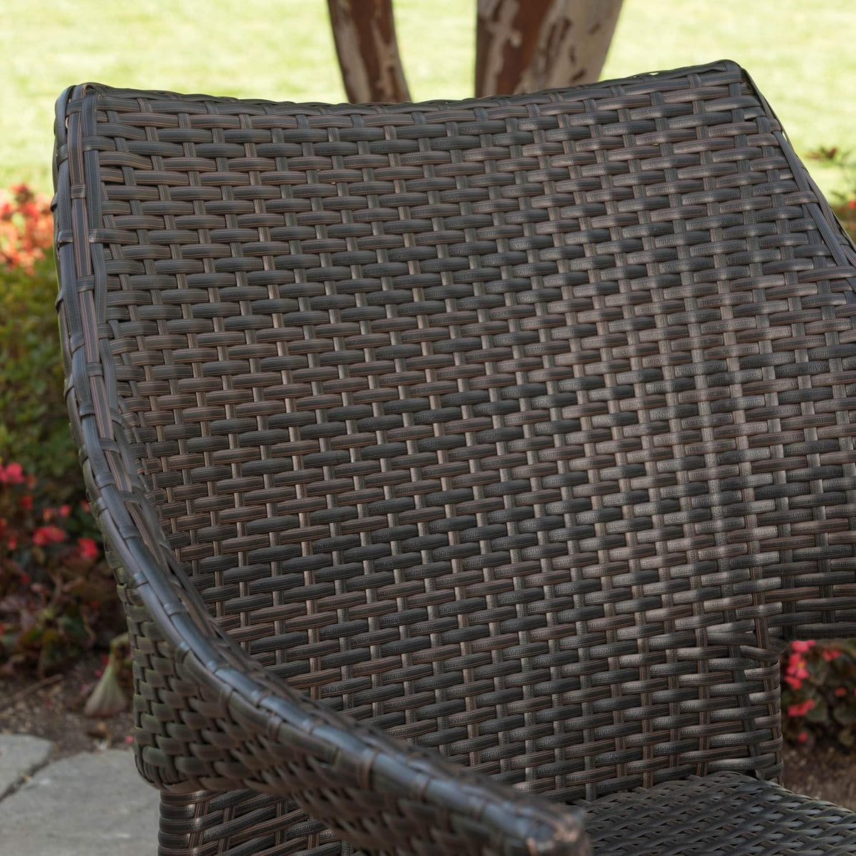 Acacia Wood Dining Set with Wicker Stacking Chairs O8976