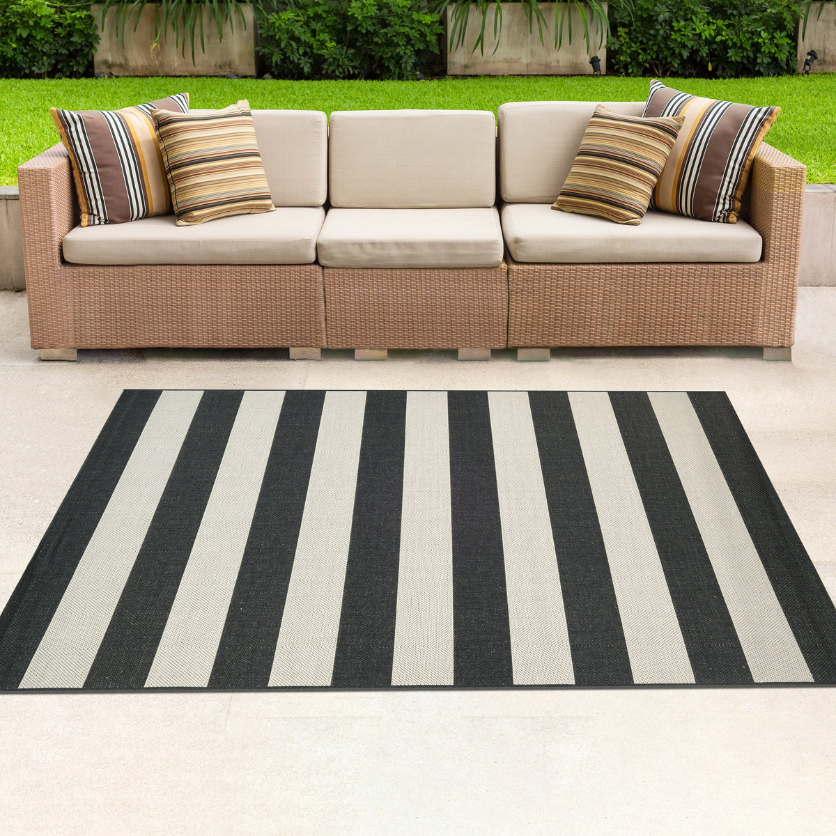 Onyx Black and Ivory Stripe Outdoor Rectangle Rug Y858